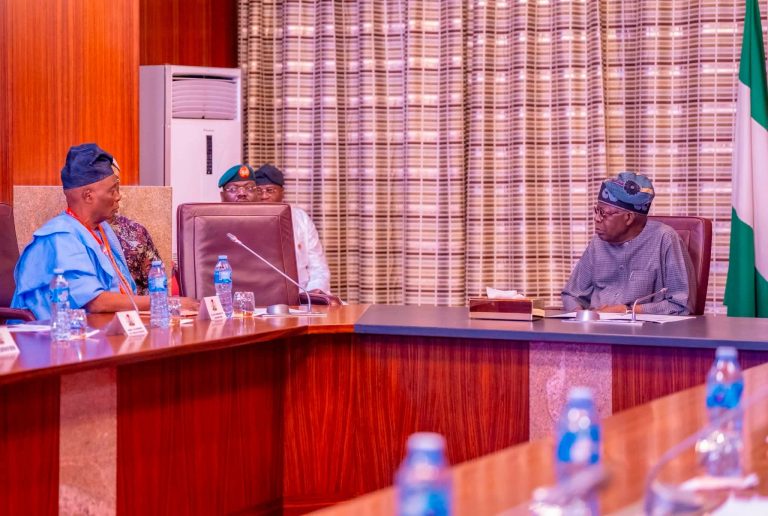 Olubadan, Oyo Monarchs Visit Tinubu, Appreciate Rescue of Oriire Victims, Federal Road Projects (See video)