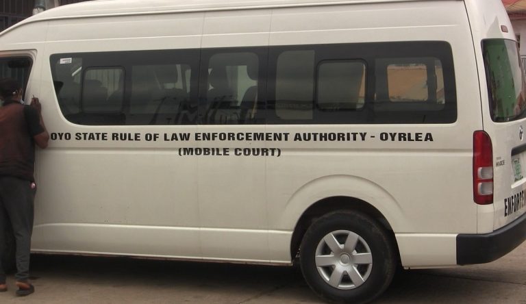 OYRLEA COMMENCES MOBILE COURT ENFORCEMENT AT BODIJA MARKET, ARRAIGNS OFFENDERS OVER ILLEGAL STREET TRADING