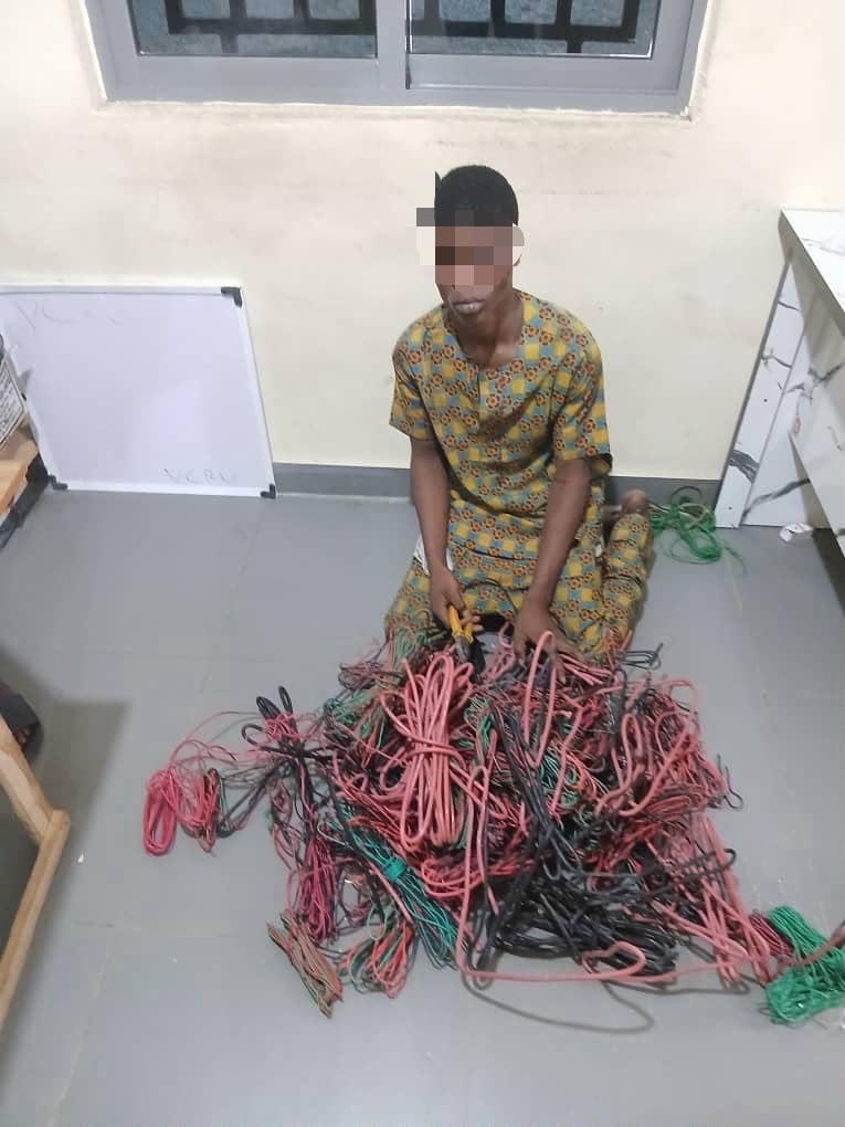 Oyo Police Arrest Suspected Cable Vandal in Ogbomoso, Recover Cables Worth ₦2.69m